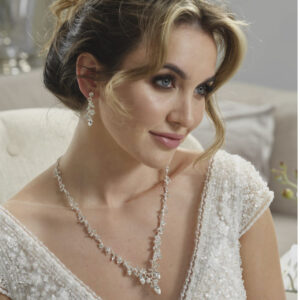 Bridal necklaces set by Bajabella