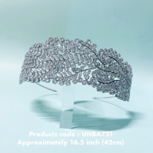 Bridal crown_ Design by conception pieces