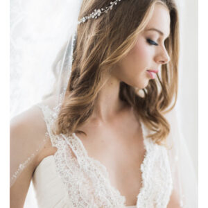CBC_6524 Deck your tresses with a light garland of twinkling rhinestones on a delicate vine
