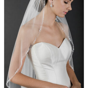 V7504 1-tier fingertip veil with crystal flowers and beads