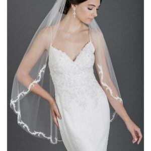 V7560 Fingertip veil with scroll design of frosted bugle beads