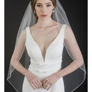 V7632 1-tier fingertip veil with delicate edge of pearls and white sequins