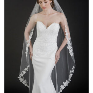 V7633 1-tier waltz length cut edge veil