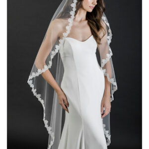 V7667 Dramatic waltz length mantilla