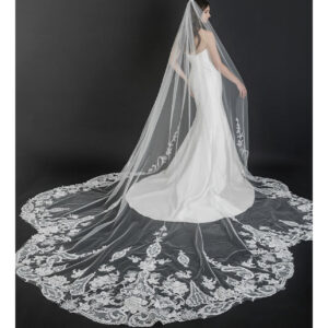 V7678C Dramatic extended length wide cathedral (120_ x 135_ long) with Baroque lace design